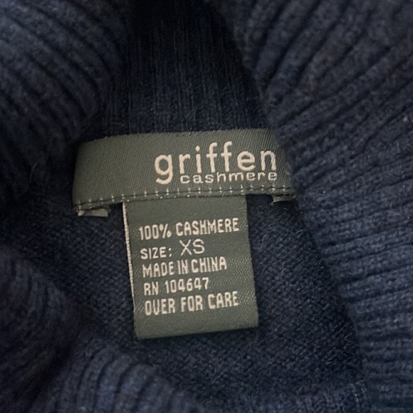 Cashmere turtleneck - Picture 2 of 2